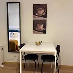 Cosy Studio Apartment At Arroios - 2C