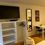 Cosy Studio Apartment At Arroios - 2C
